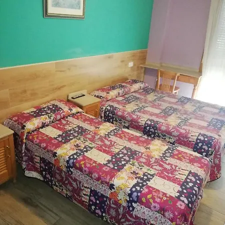 Albor I Гостевой дом Хихон